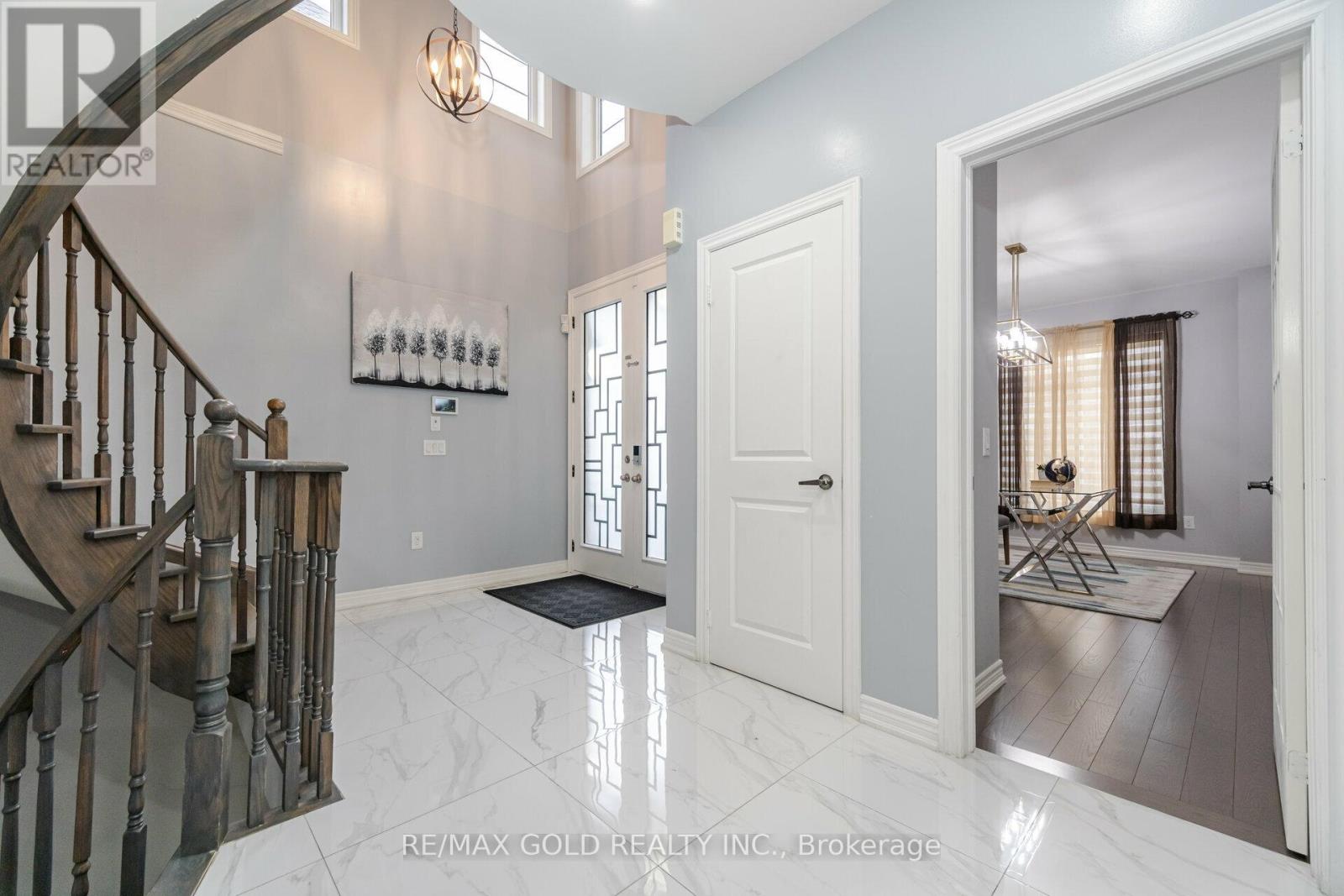 30 Fulmer Road, Brampton, Ontario  L7A 4L9 - Photo 3 - W12802552