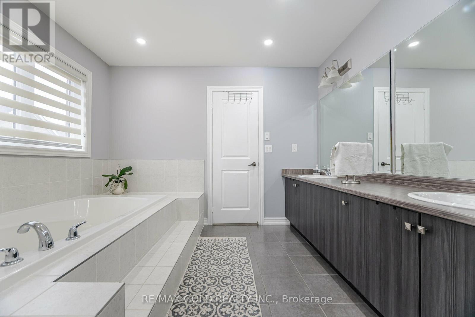 30 Fulmer Road, Brampton, Ontario  L7A 4L9 - Photo 36 - W12802552