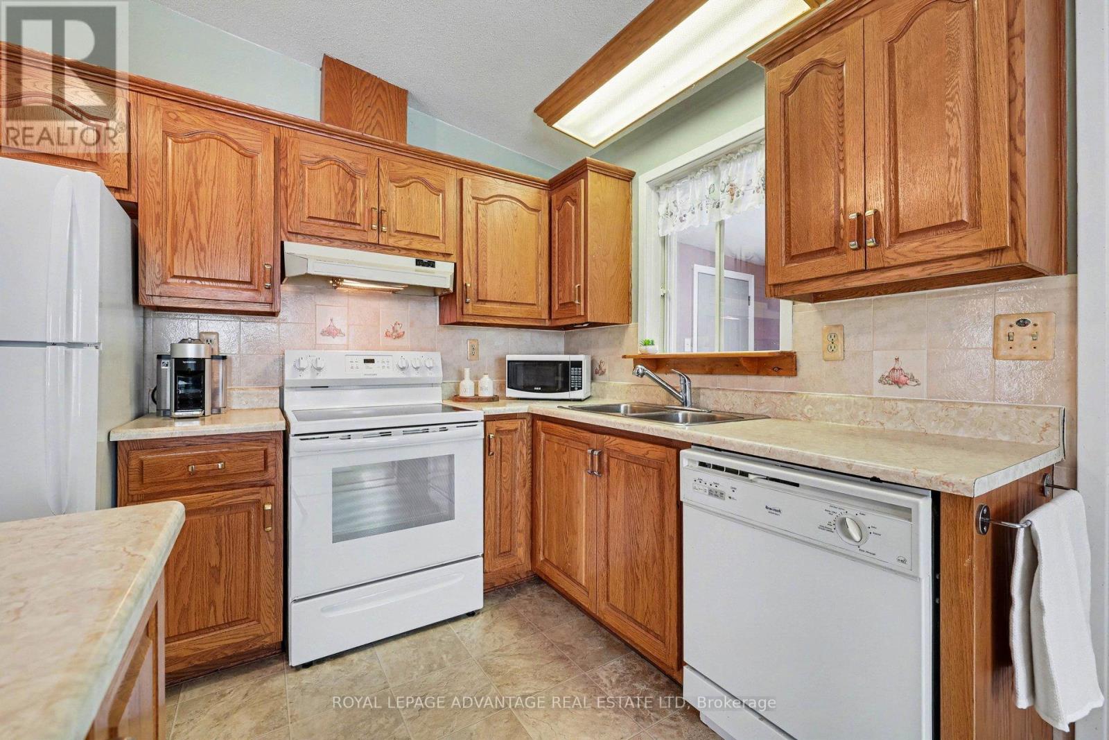 4 Otterdale Crescent E, Rideau Lakes, Ontario  K7A 0J4 - Photo 12 - X12803260