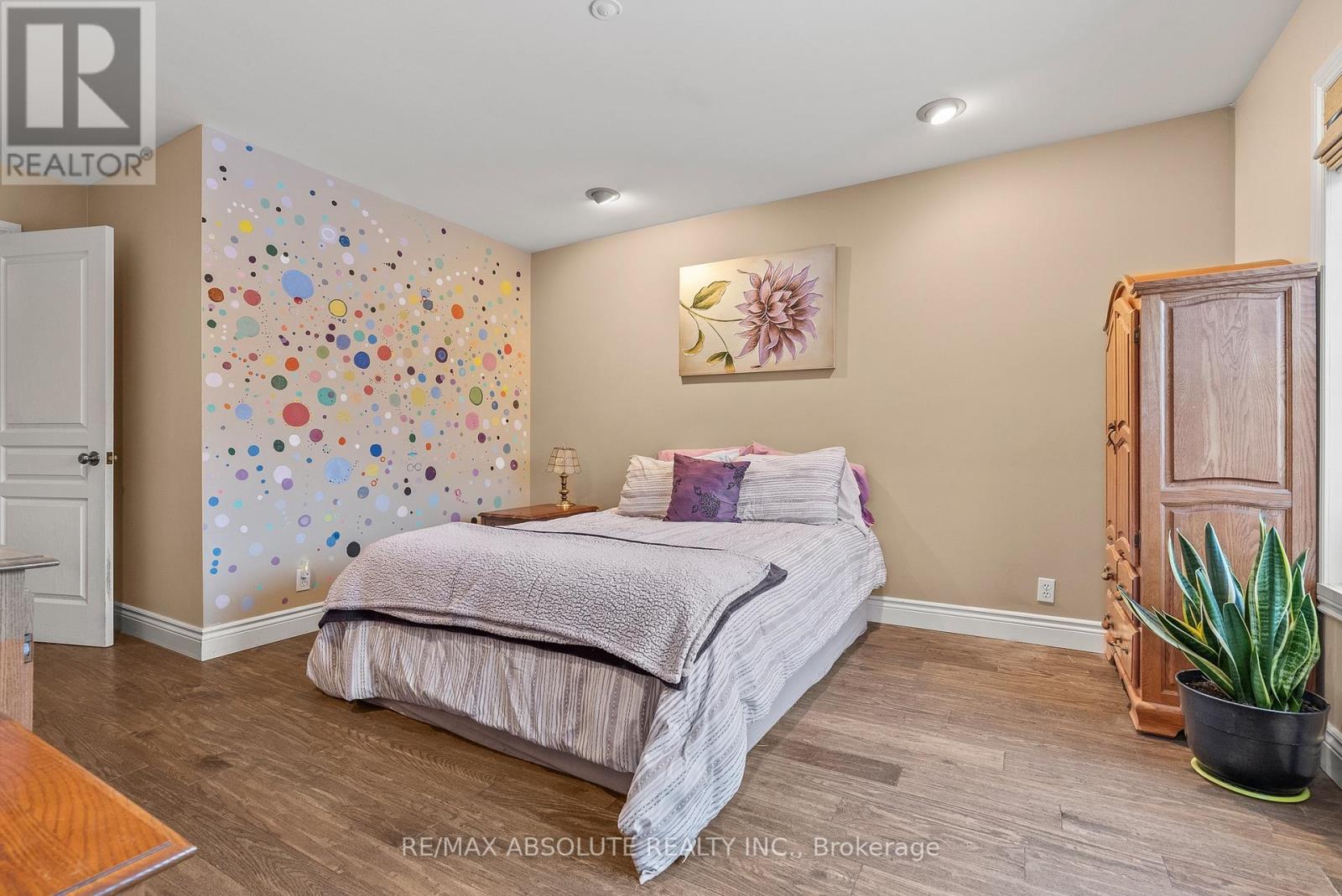 20306 Lochiel Street W, North Glengarry, Ontario  K0C 1A0 - Photo 22 - X12647124