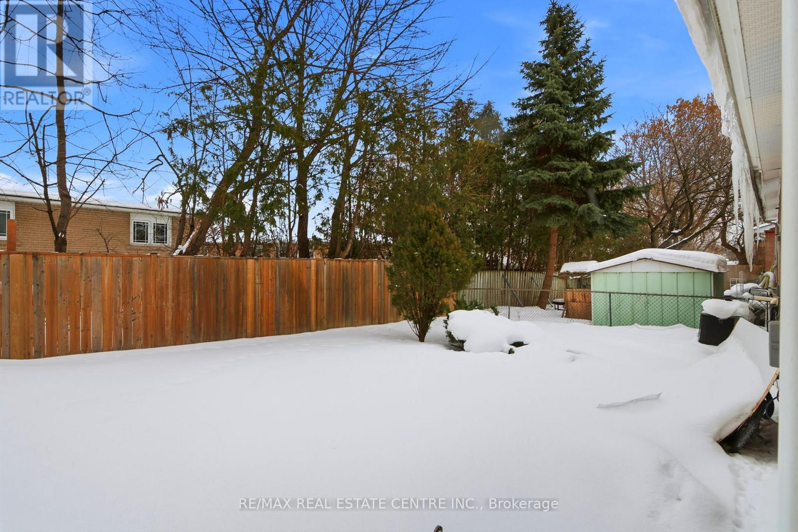 35 Regatta Crescent, Toronto, Ontario  M2R 2X7 - Photo 13 - C12803124