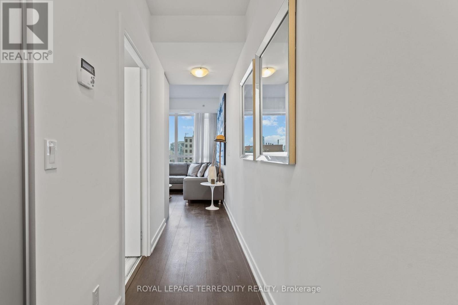 1201 - 199 Richmond Street W, Toronto, Ontario  M5V 0H4 - Photo 14 - C12803192