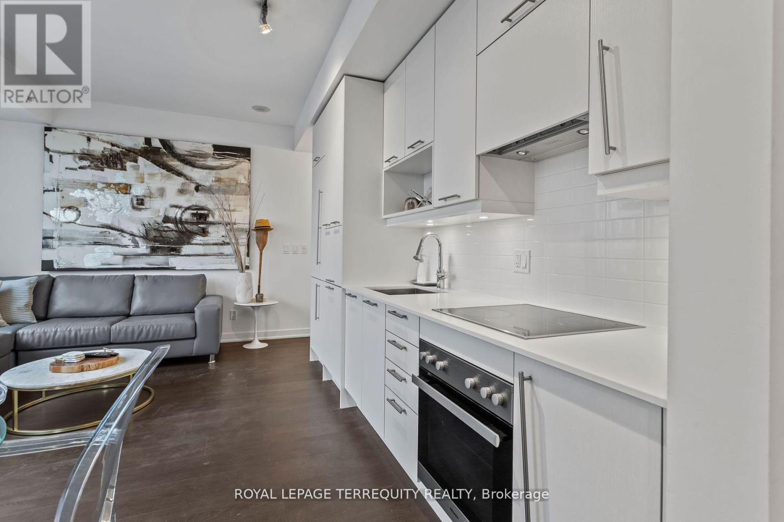 1201 - 199 Richmond Street W, Toronto, Ontario  M5V 0H4 - Photo 11 - C12803208