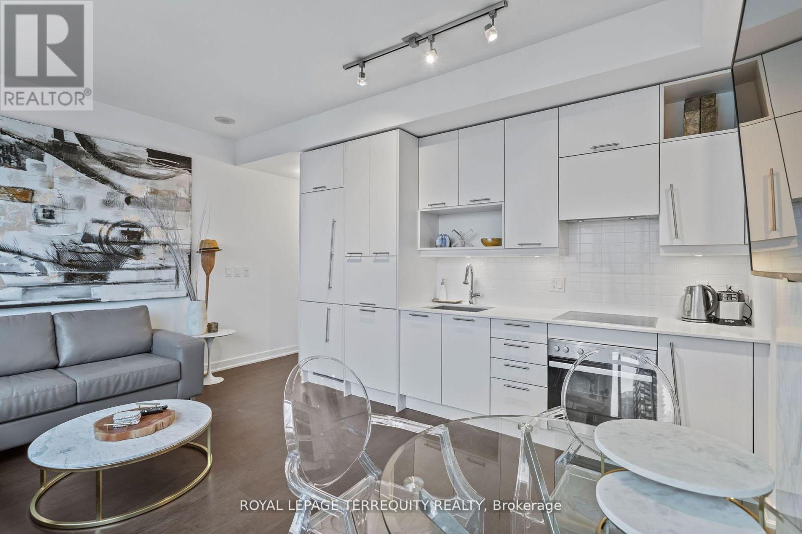 1201 - 199 Richmond Street W, Toronto, Ontario  M5V 0H4 - Photo 13 - C12803208