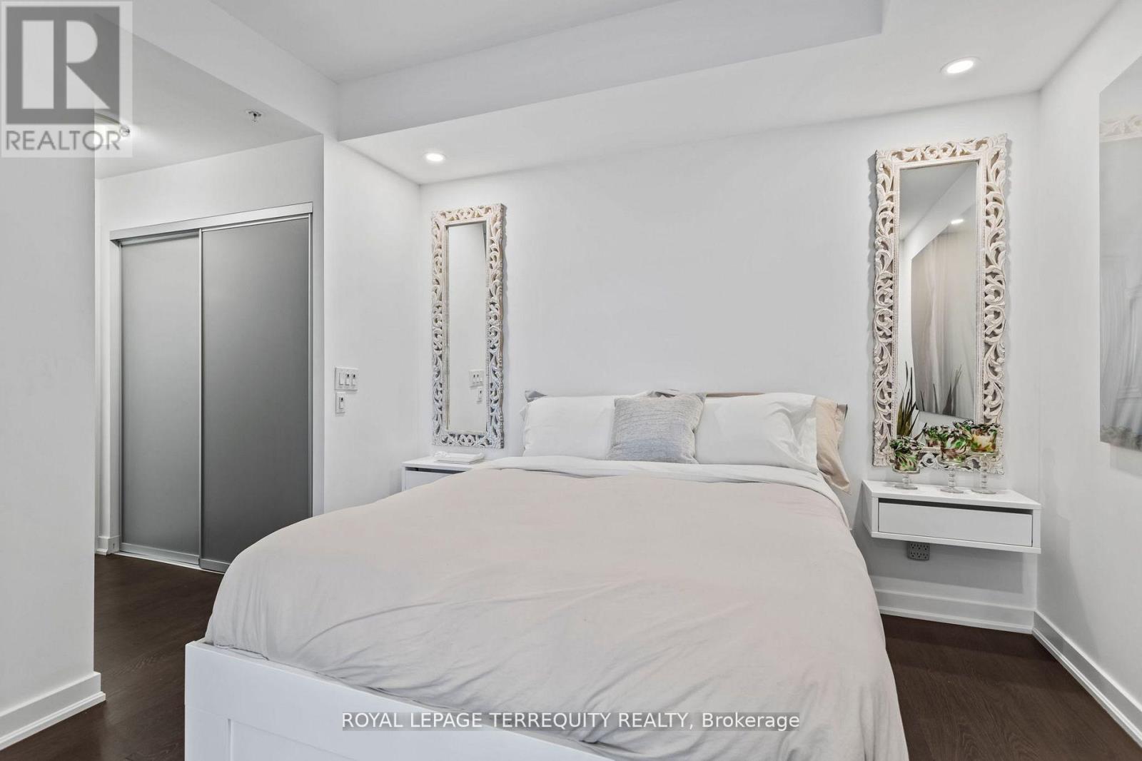 1201 - 199 Richmond Street W, Toronto, Ontario  M5V 0H4 - Photo 15 - C12803208