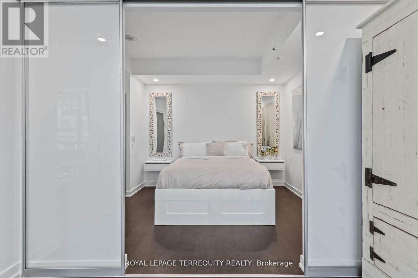 1201 - 199 Richmond Street W, Toronto, Ontario  M5V 0H4 - Photo 5 - C12803208