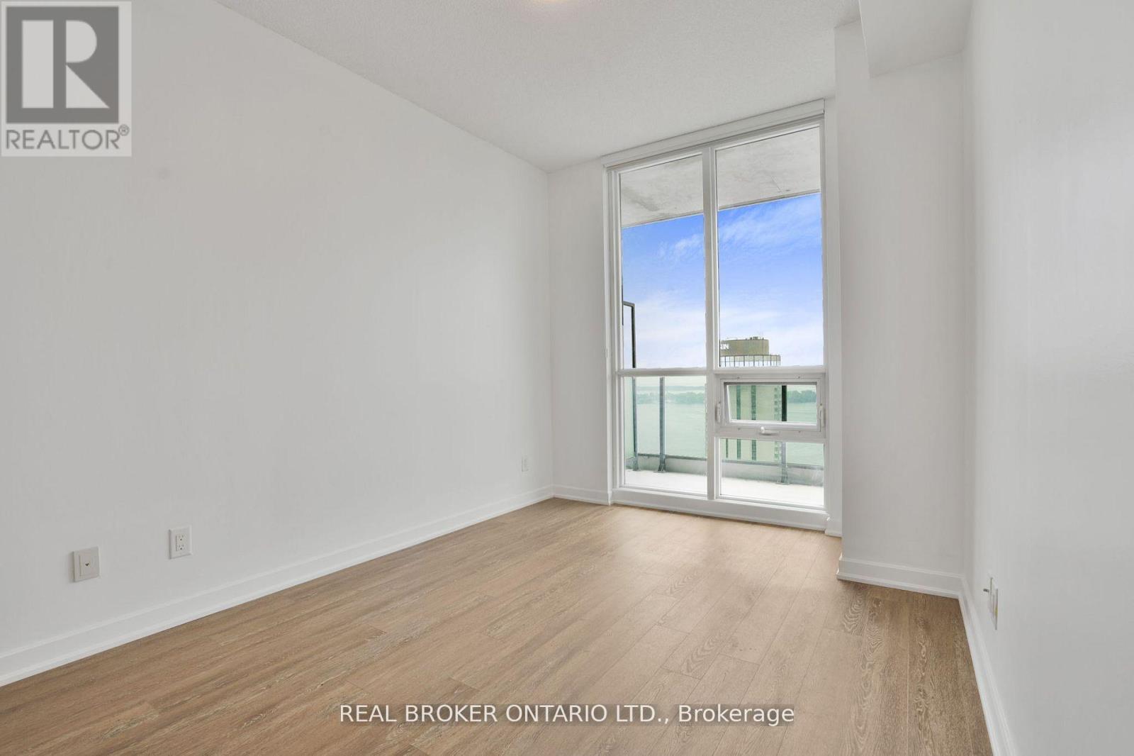 3610 - 33 Bay Street, Toronto, Ontario  M5J 2Z3 - Photo 4 - C12803246