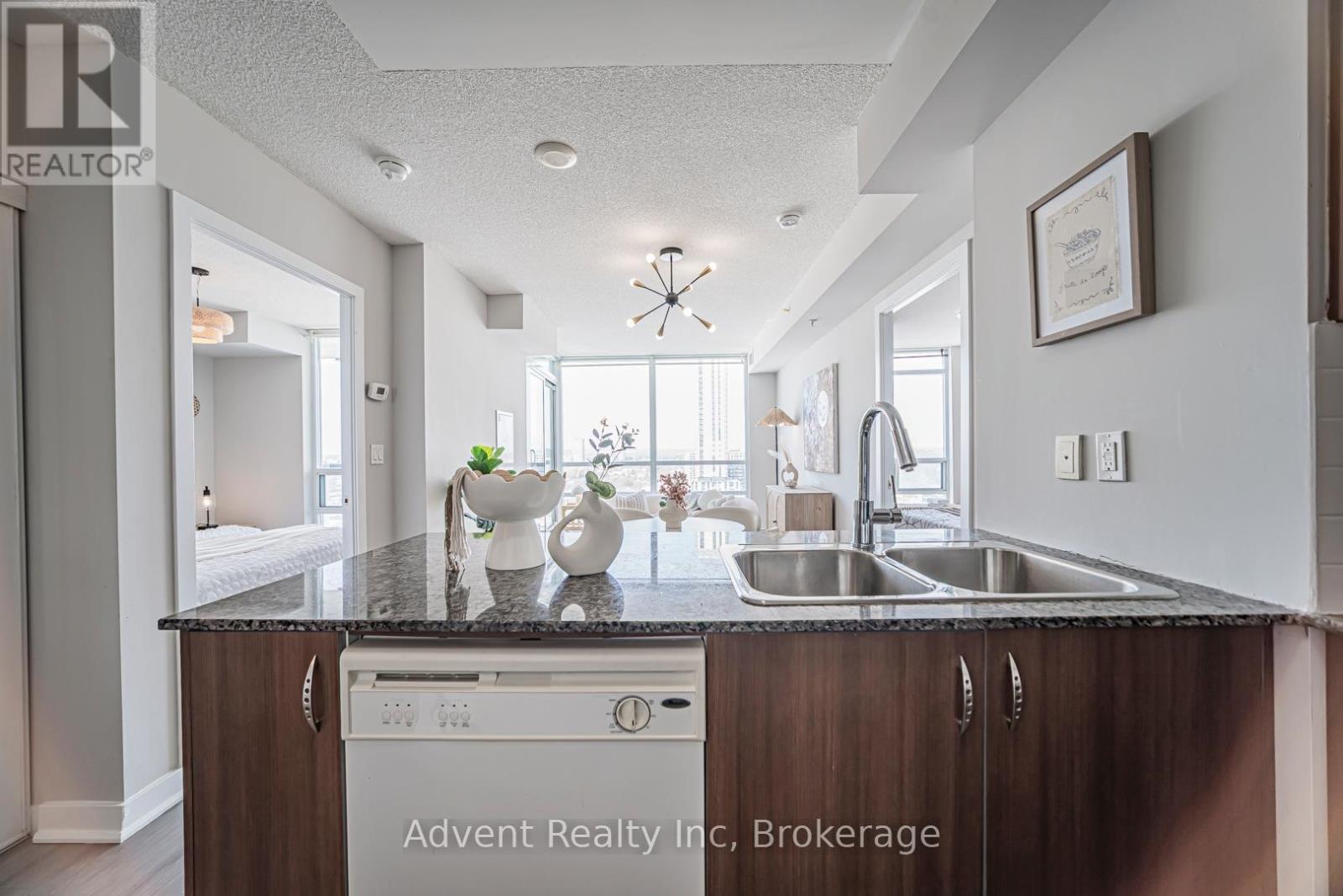 1706 - 5740 Yonge Street, Toronto, Ontario  M2M 0B1 - Photo 6 - C12803252