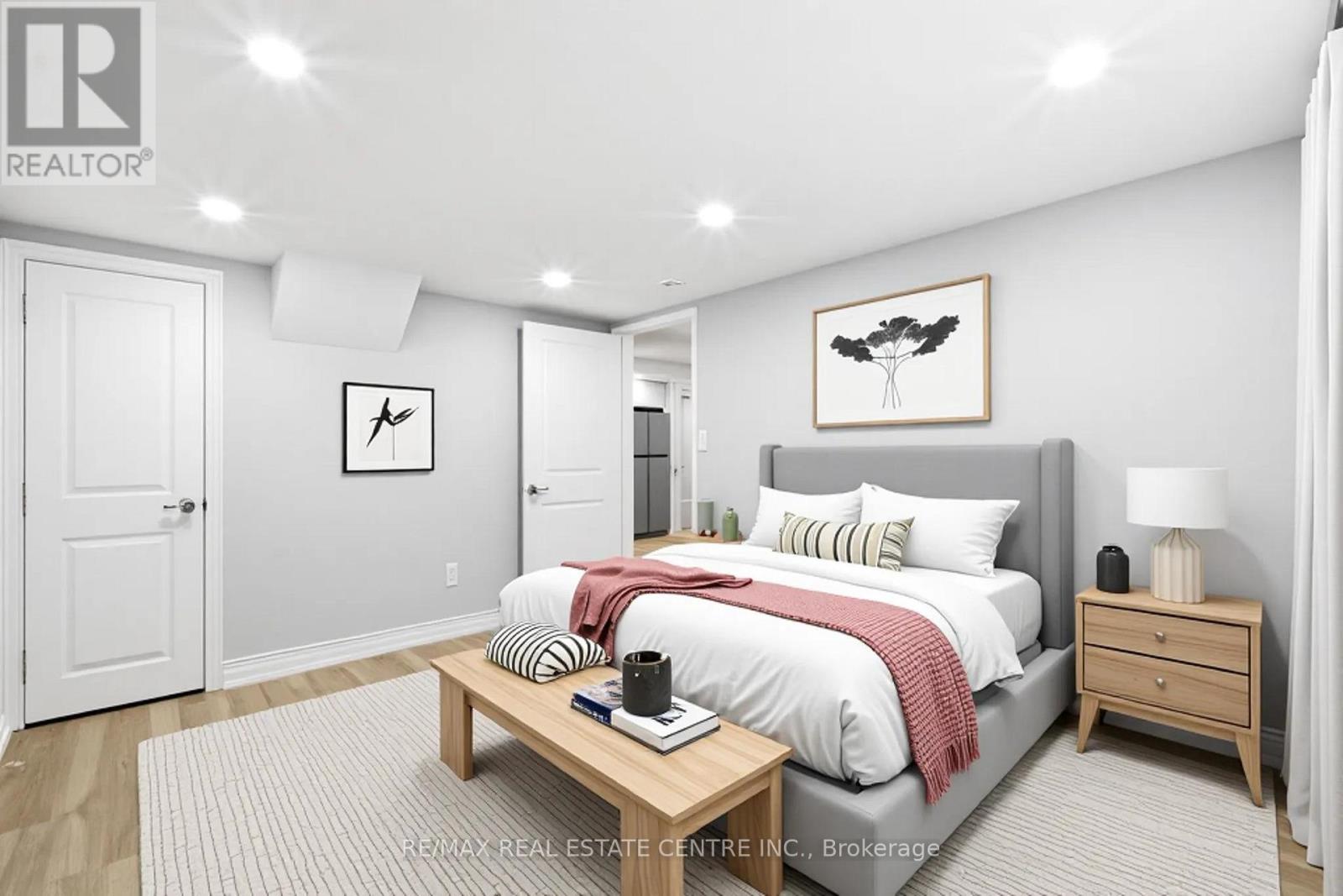 Lower #1 - 35 Regatta Crescent, Toronto, Ontario  M2R 2X7 - Photo 6 - C12803306