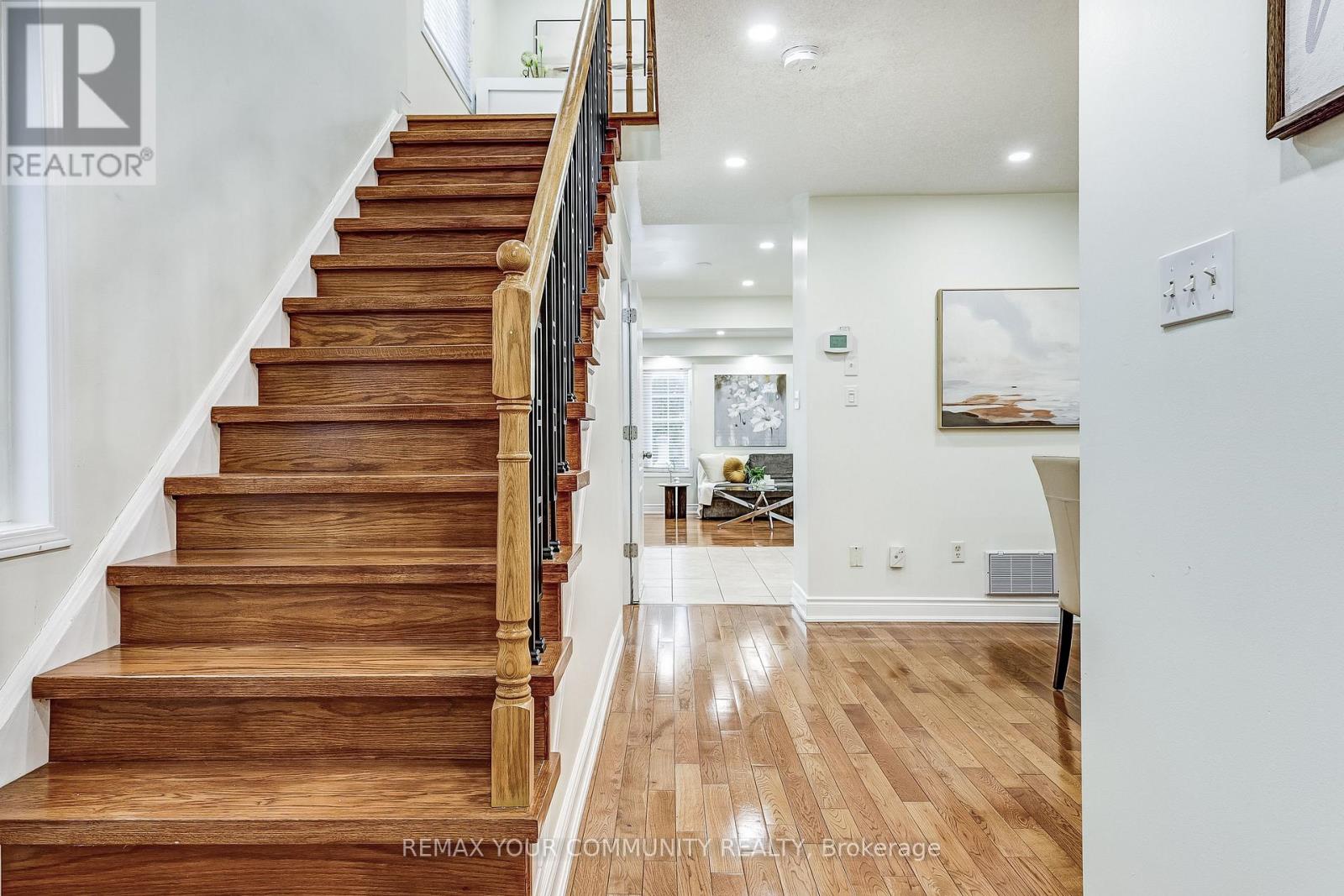 18 Tozer Crescent, Ajax, Ontario  L1T 4Z9 - Photo 11 - E12803132