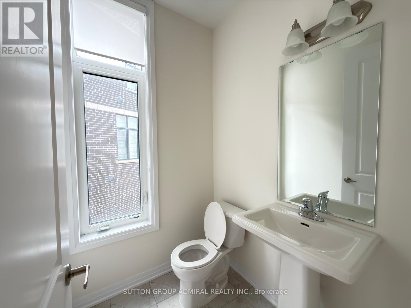 72 Lunay Drive, Richmond Hill, Ontario  L4S 0P2 - Photo 8 - N12803302