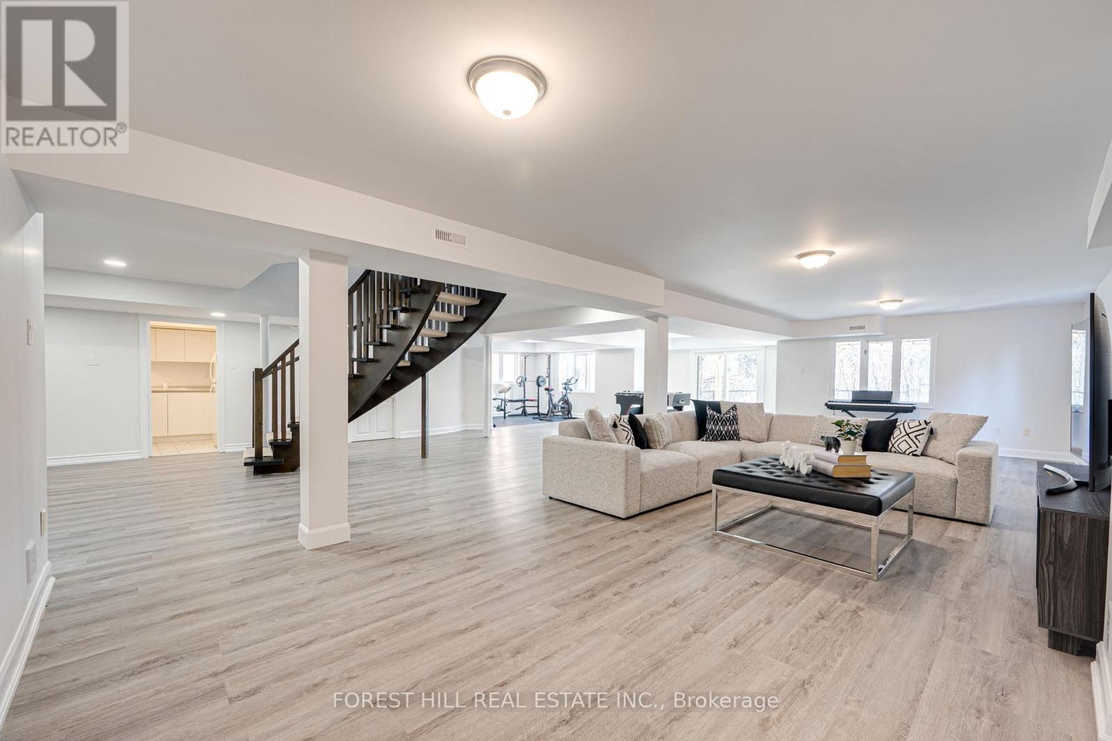 211 Franklin Avenue, Vaughan, Ontario  L4J 7L4 - Photo 42 - N12803308