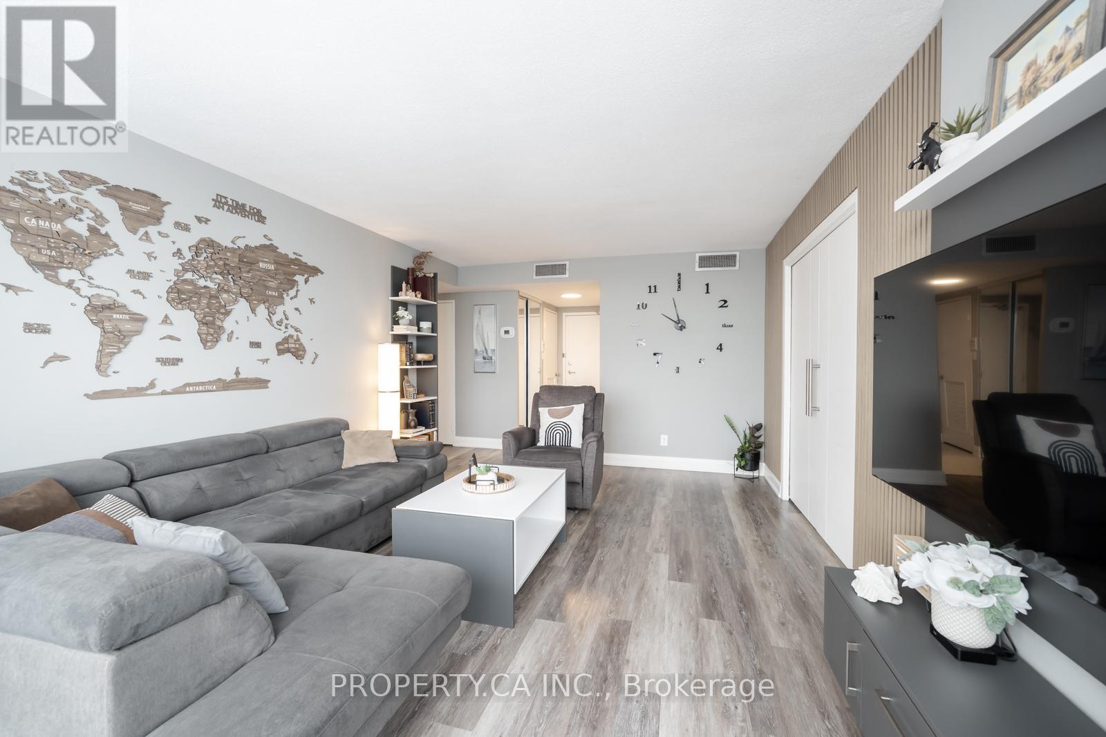 2201 - 1333 Bloor Street, Mississauga, Ontario  L4Y 3T6 - Photo 18 - W12803170