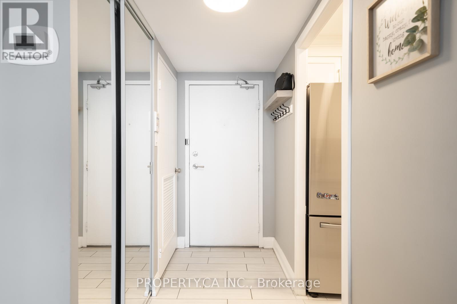 2201 - 1333 Bloor Street, Mississauga, Ontario  L4Y 3T6 - Photo 27 - W12803170