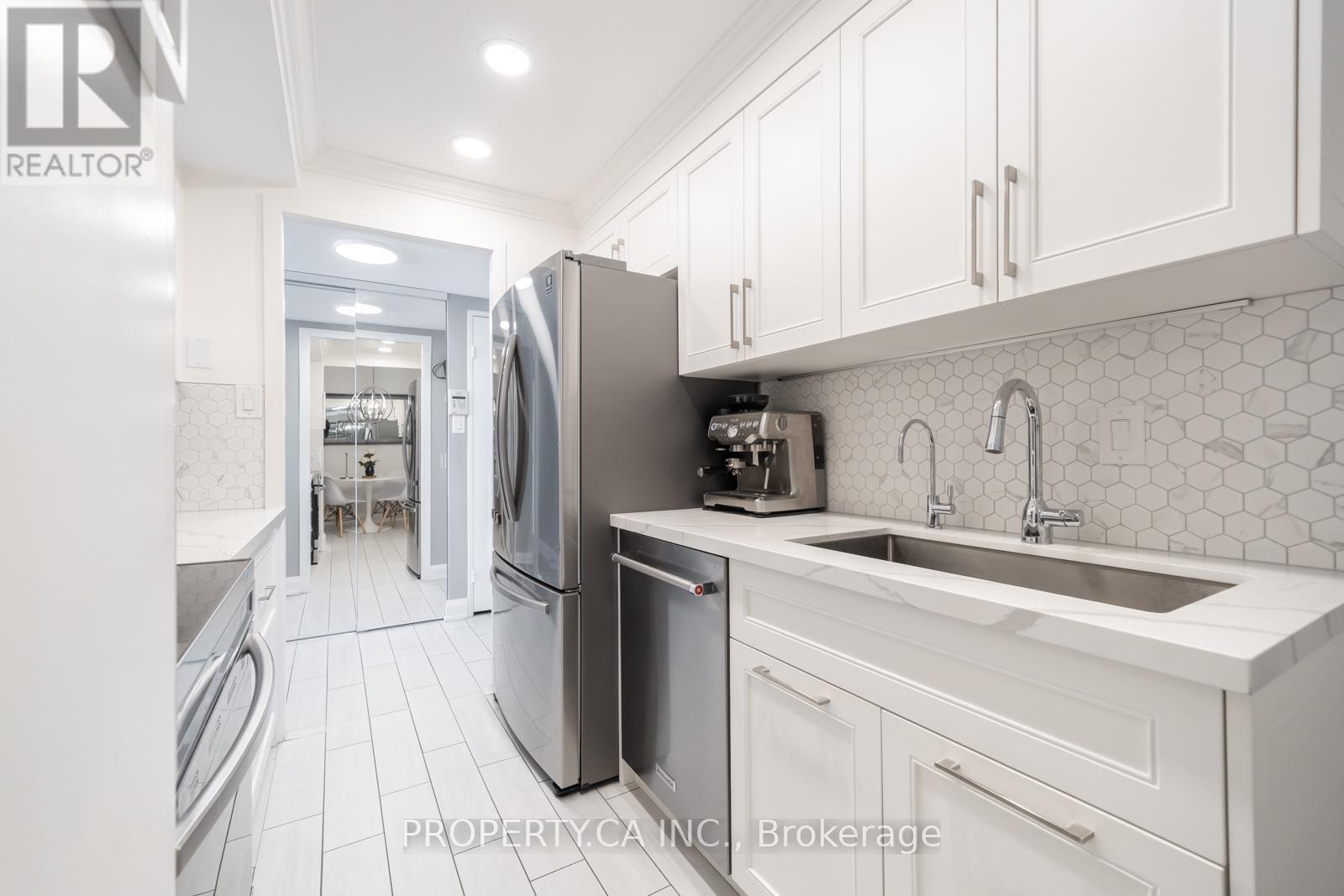 2201 - 1333 Bloor Street, Mississauga, Ontario  L4Y 3T6 - Photo 33 - W12803170