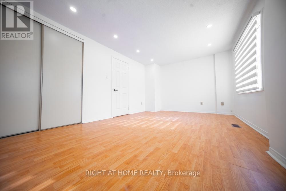 3932 Rushton Crescent, Mississauga, Ontario  L5L 4H8 - Photo 21 - W12803172