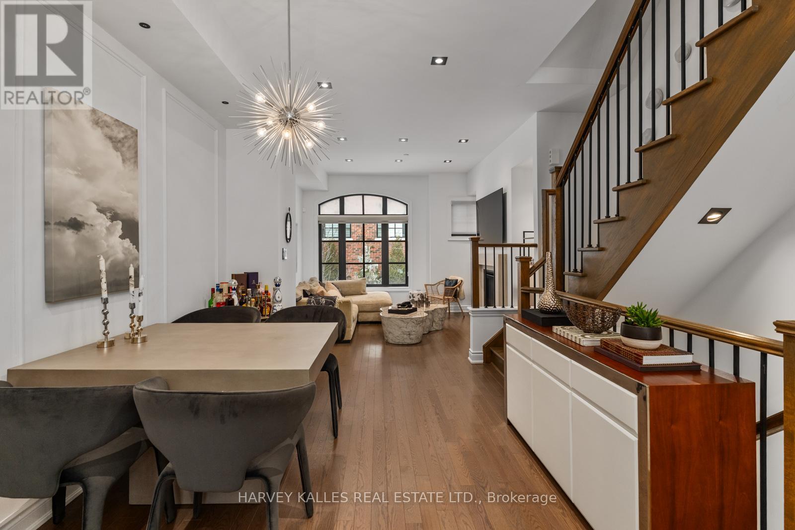 20 - 80 Daisy Avenue, Toronto, Ontario  M8W 0B7 - Photo 2 - W12803182