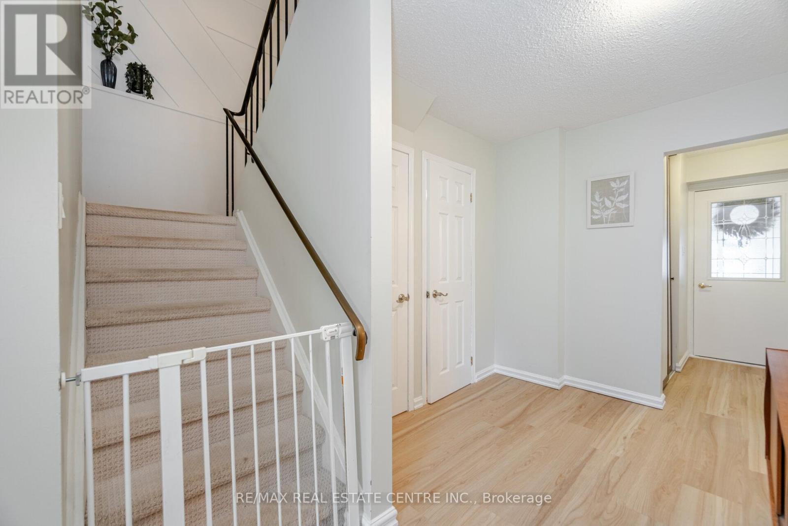 3017 Glace Bay Road, Mississauga, Ontario  L5N 2J9 - Photo 15 - W12803222