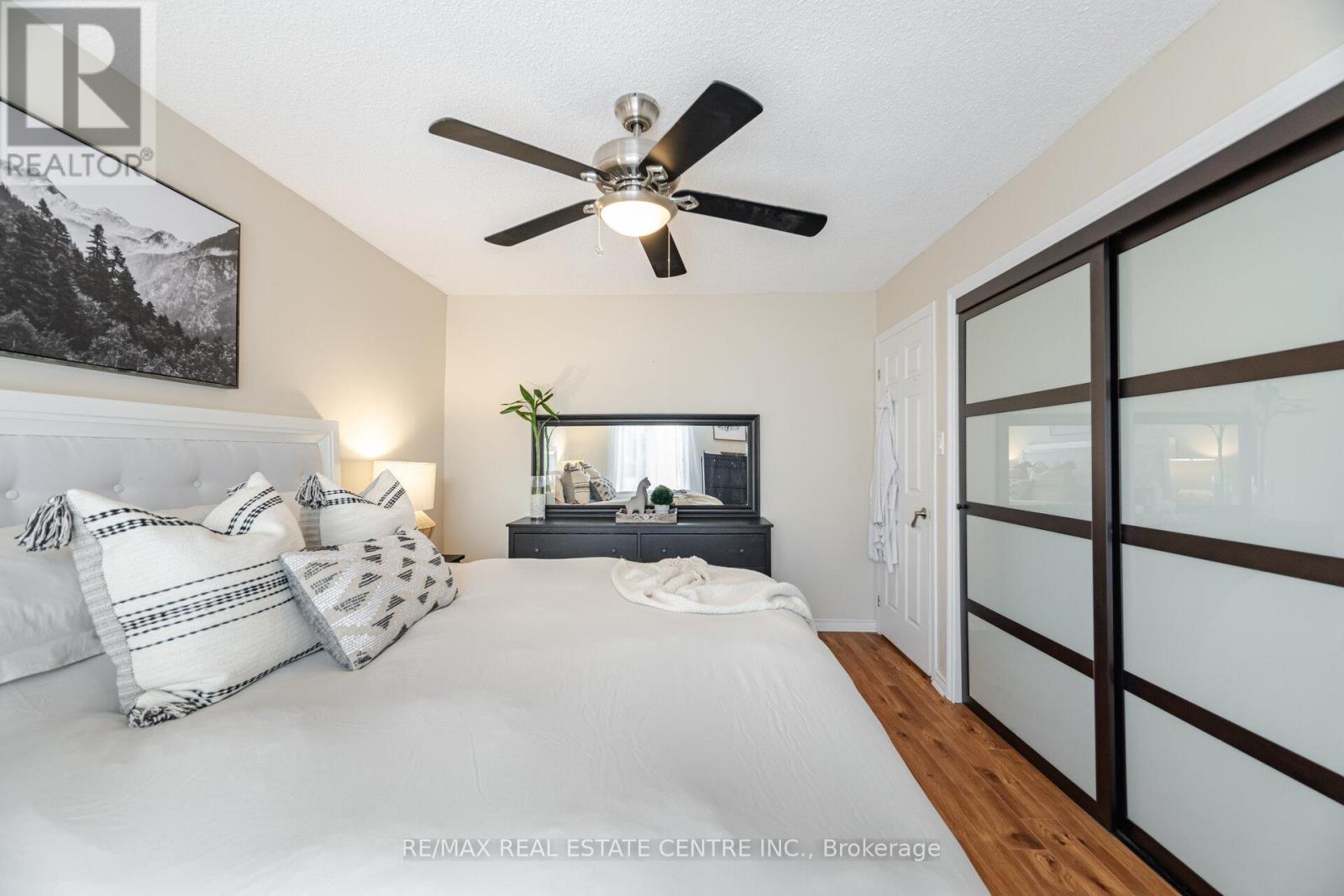 3017 Glace Bay Road, Mississauga, Ontario  L5N 2J9 - Photo 18 - W12803222