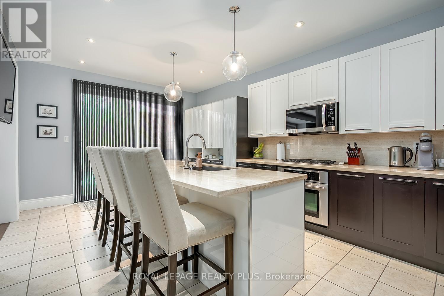 329 Tonelli Lane, Milton, Ontario  L9T 0N8 - Photo 4 - W12803296