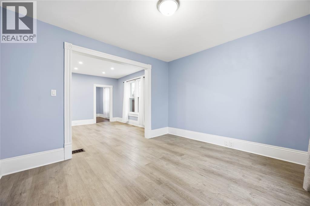 243 Brock Street South, Sarnia, Ontario  N7T 2W5 - Photo 5 - 26003579