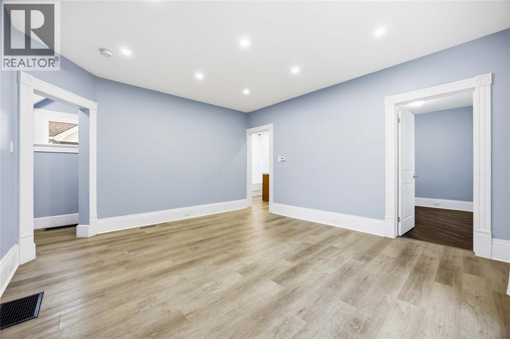 243 Brock Street South, Sarnia, Ontario  N7T 2W5 - Photo 9 - 26003579