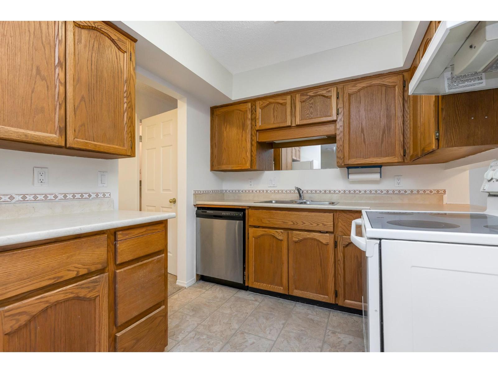 206 2425 Church Street, Abbotsford, British Columbia  V2T 3J8 - Photo 7 - R3091354