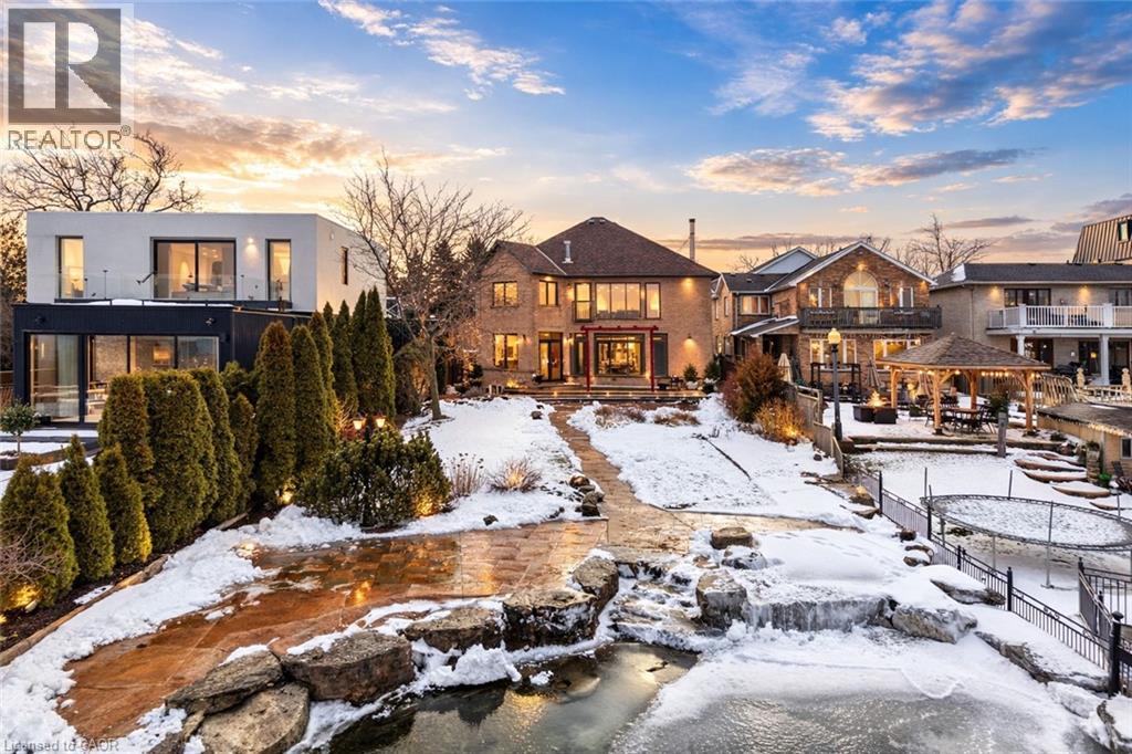 4 LAKESIDE Drive, Stoney Creek, Ontario