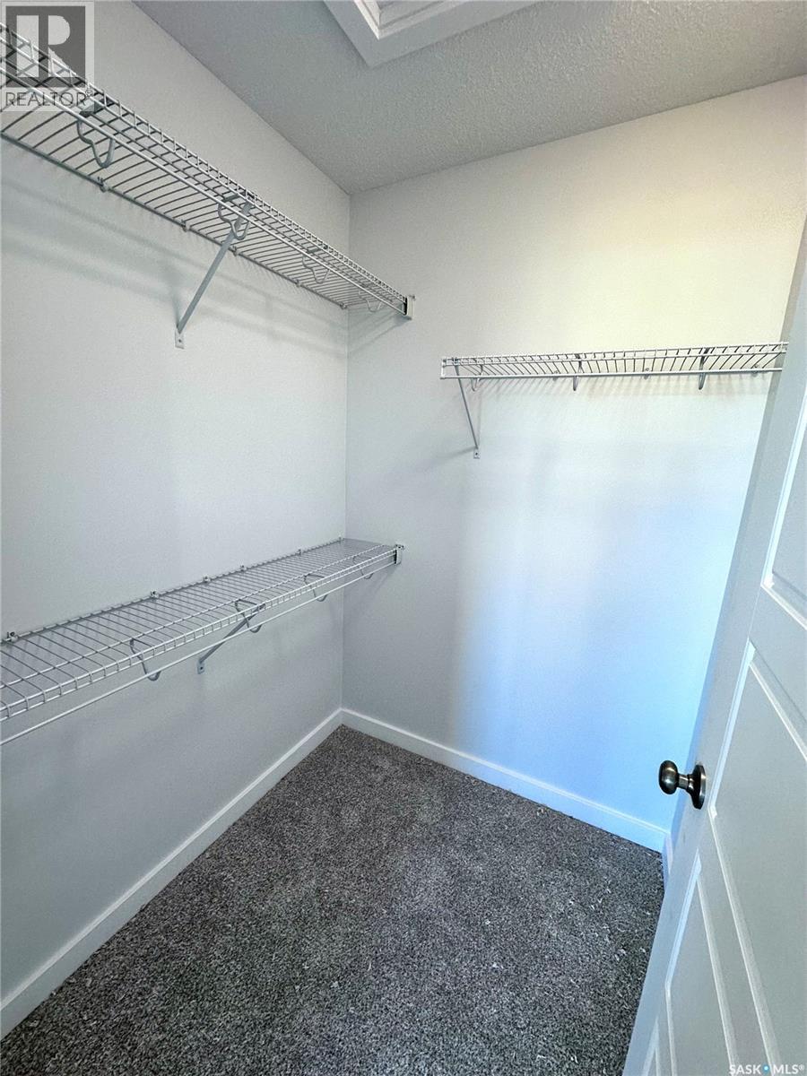 1121 Camden Gardens, White City, Saskatchewan  S4L 0G1 - Photo 8 - SK028873