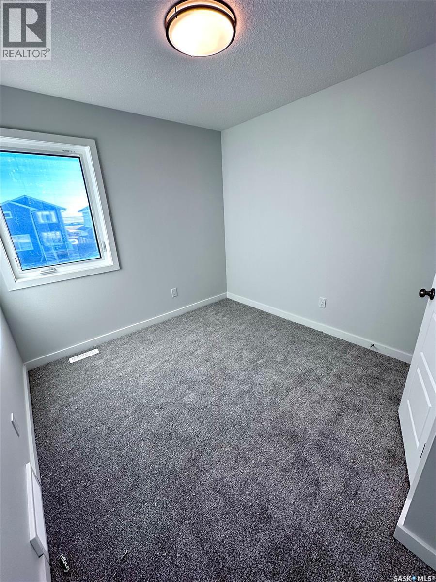 1121 Camden Gardens, White City, Saskatchewan  S4L 0G1 - Photo 9 - SK028873