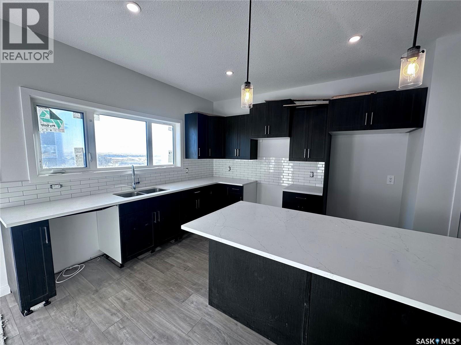 1123 Camden Gardens, White City, Saskatchewan  S4L 0G1 - Photo 6 - SK028872