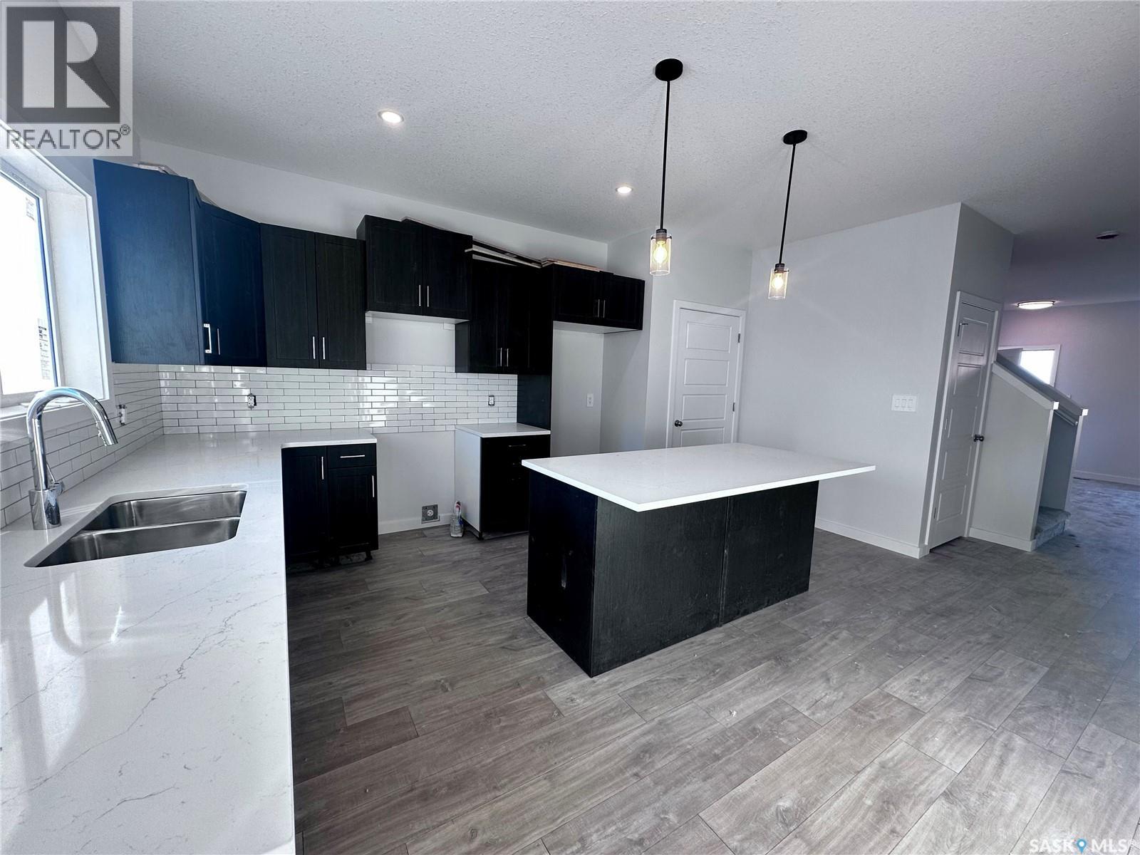 1123 Camden Gardens, White City, Saskatchewan  S4L 0G1 - Photo 7 - SK028872