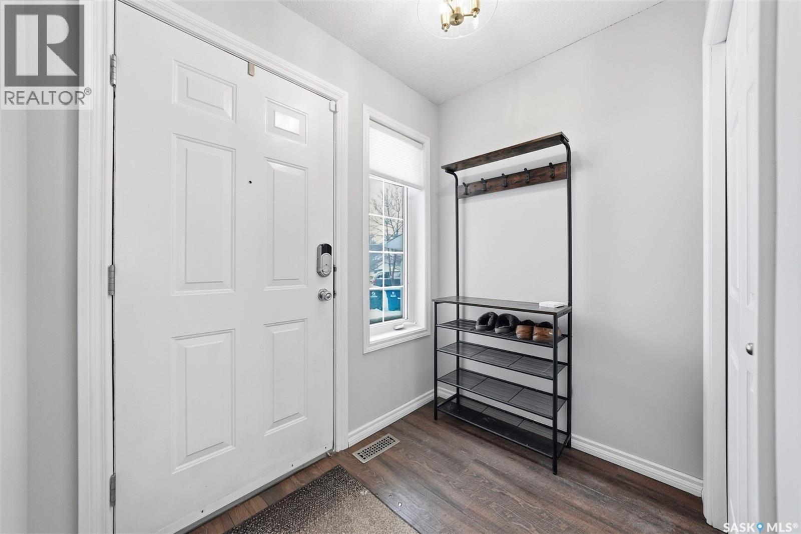 59 103 Banyan Crescent, Saskatoon, Saskatchewan  S7V 1G3 - Photo 3 - SK028850