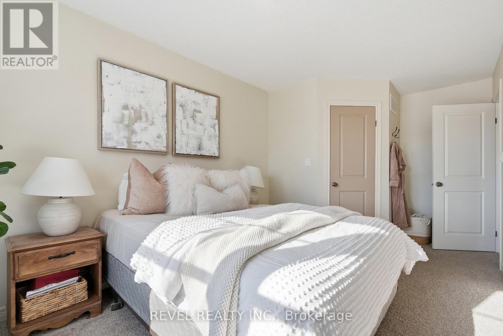 7 - 22 Marshall Drive, Guelph, Ontario  N1E 0M9 - Photo 14 - X12803148