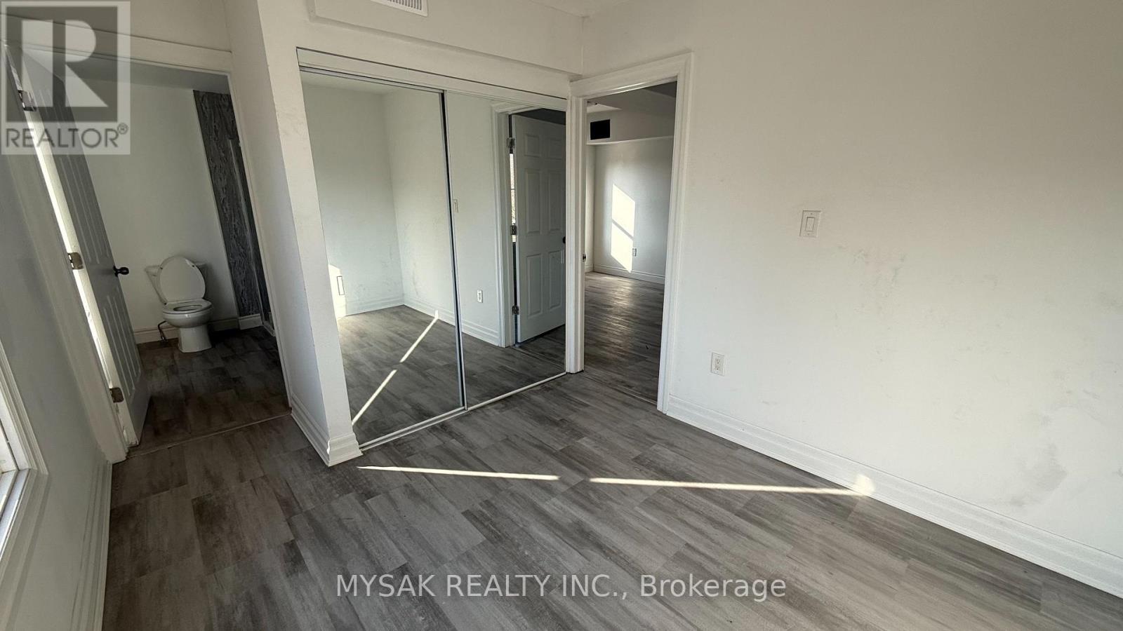 7 King Street, St. Catharines, Ontario  L2R 5H9 - Photo 10 - X12803236