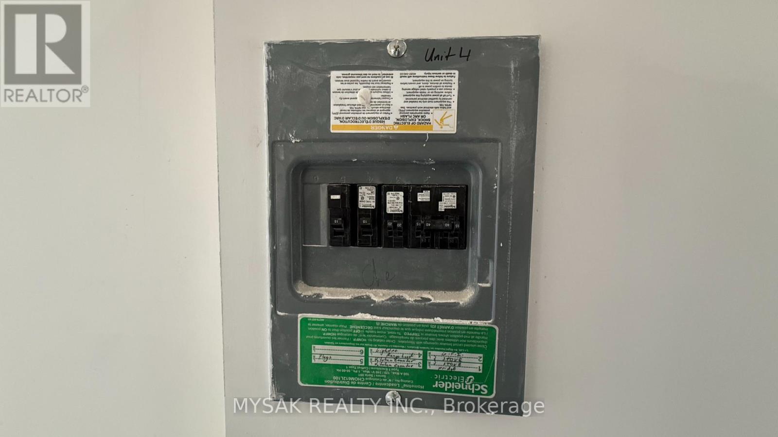 7 King Street, St. Catharines, Ontario  L2R 5H9 - Photo 8 - X12803268