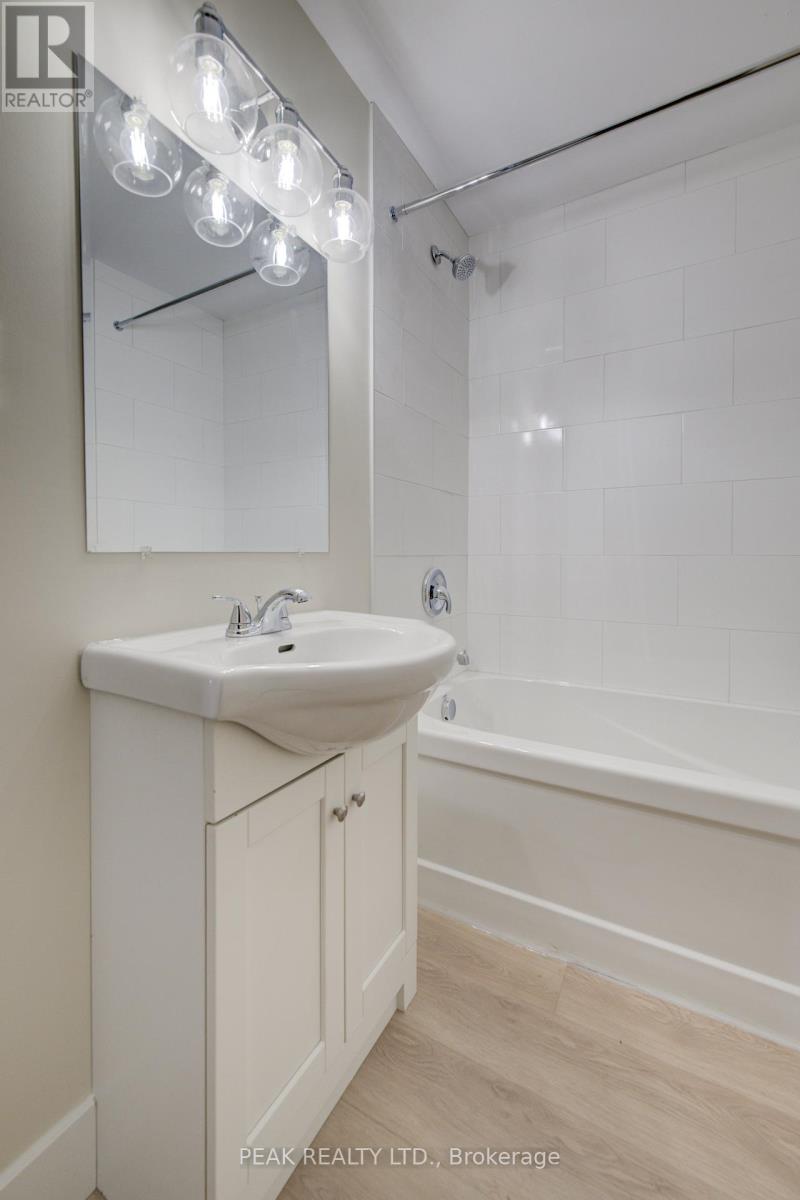 155 Wellington Street, Kitchener, Ontario  N2H 5J9 - Photo 12 - X12803290