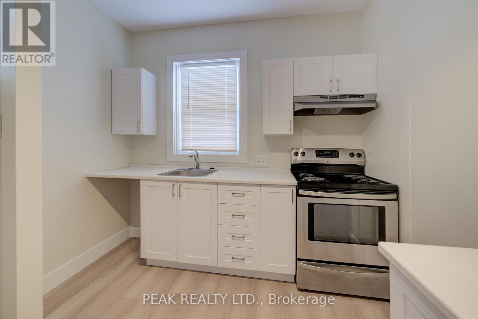 155 Wellington Street, Kitchener, Ontario  N2H 5J9 - Photo 16 - X12803290