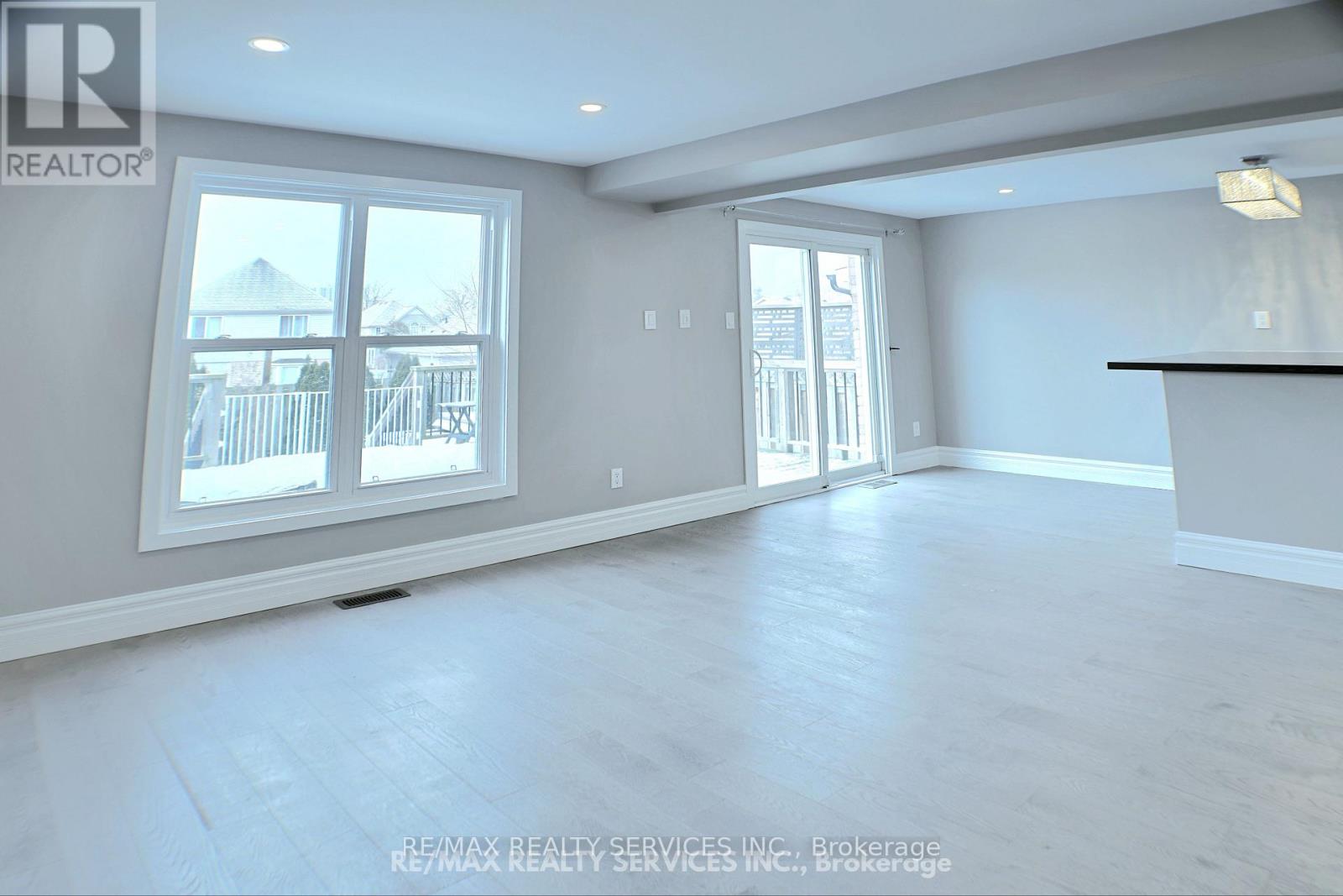 662 Elgin Street N, Cambridge, Ontario  N1R 7W5 - Photo 14 - X12803310