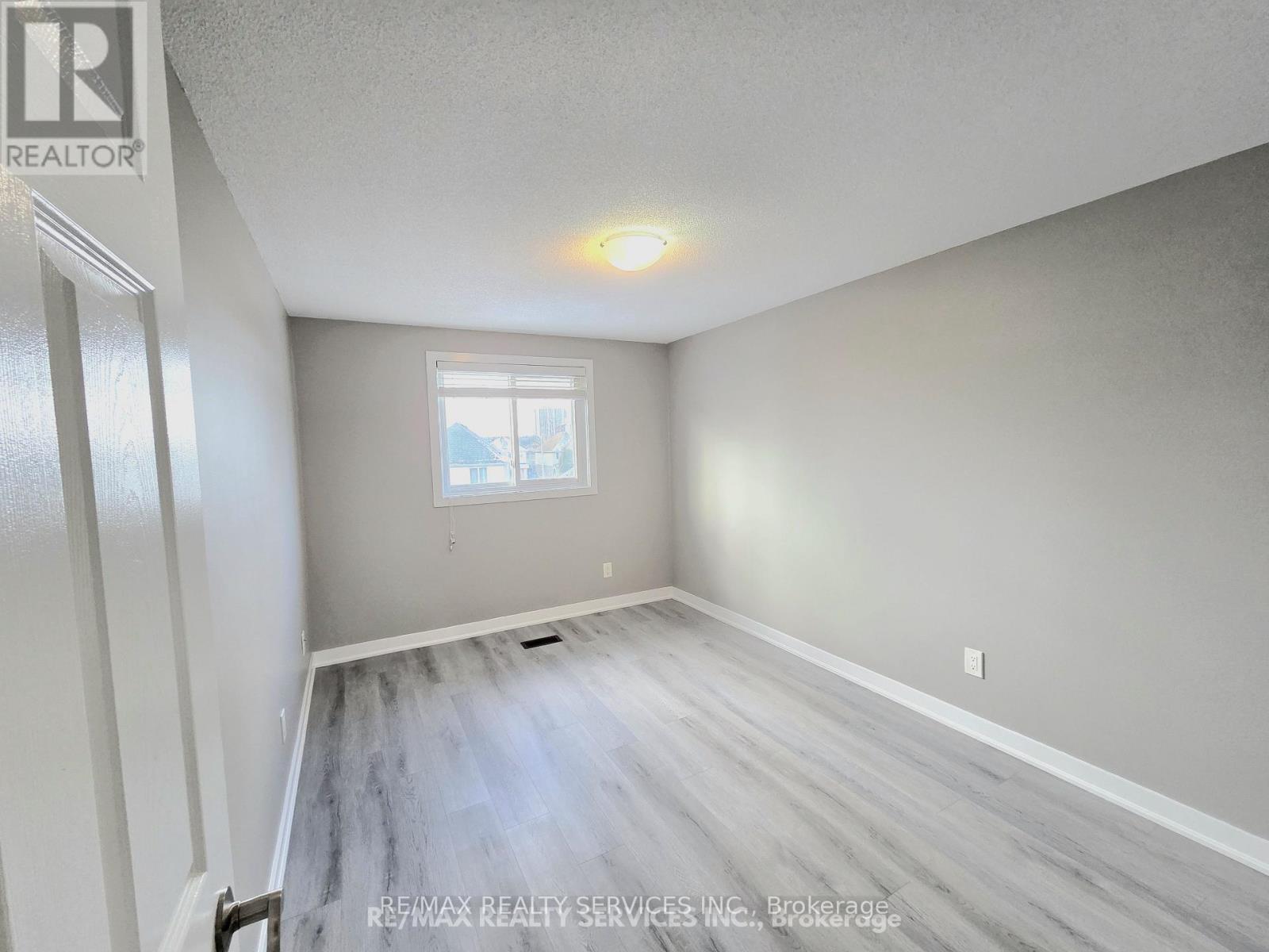 662 Elgin Street N, Cambridge, Ontario  N1R 7W5 - Photo 38 - X12803310