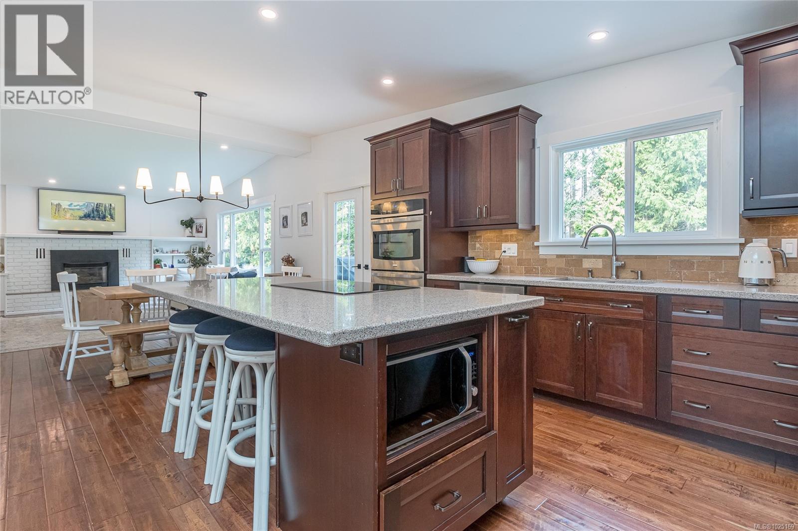 941 Ballenas Rd, Parksville, British Columbia  V9P 1T1 - Photo 3 - 1025169