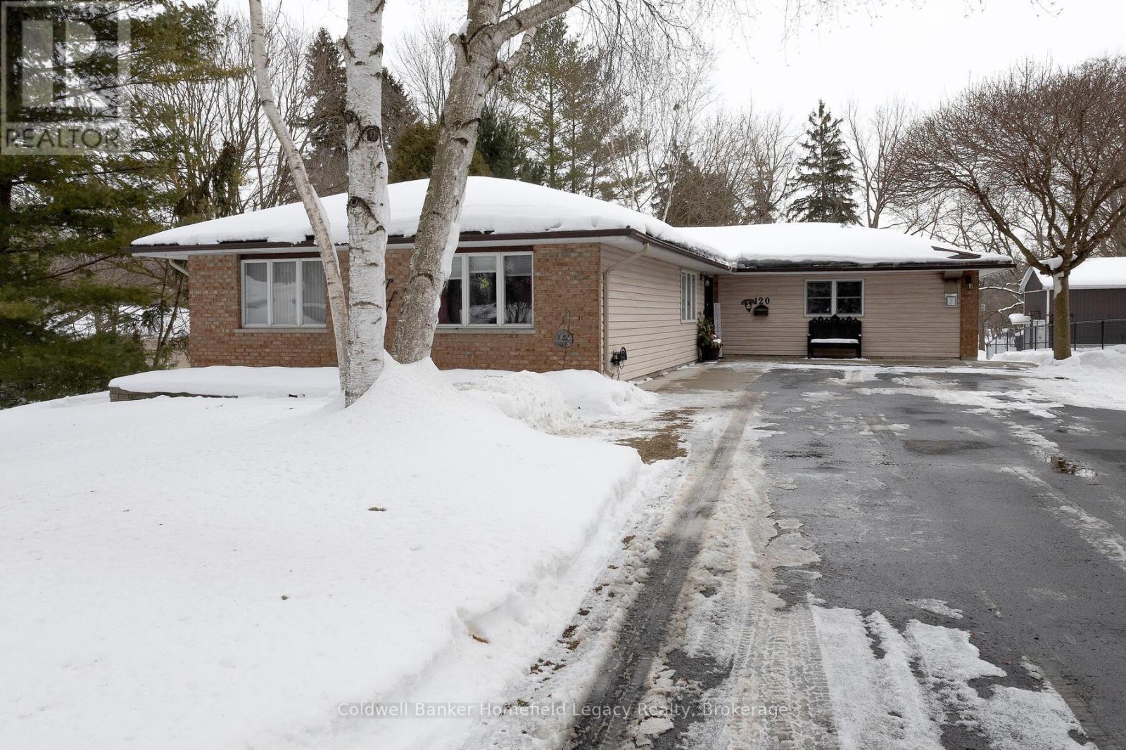 120 Jones Street W, St. Marys, Ontario  N4X 1B8 - Photo 2 - X12803360