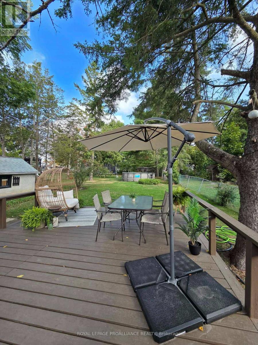 76 Benjamin Street, Belleville (Belleville Ward), Ontario  K8P 1P9 - Photo 20 - X12803370