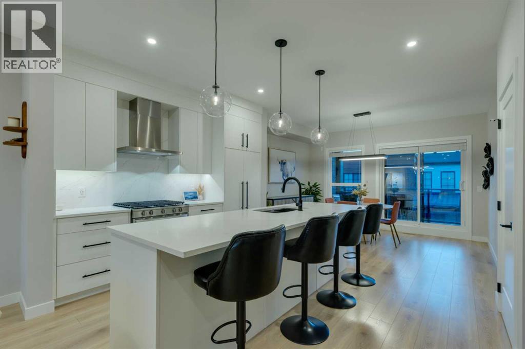 2327 77 Street Sw, Calgary, Alberta  T3H 6E1 - Photo 10 - A2284987