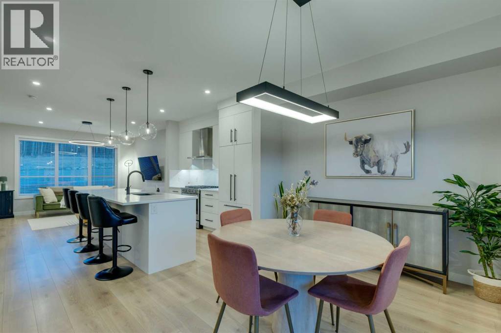 2327 77 Street Sw, Calgary, Alberta  T3H 6E1 - Photo 15 - A2284987