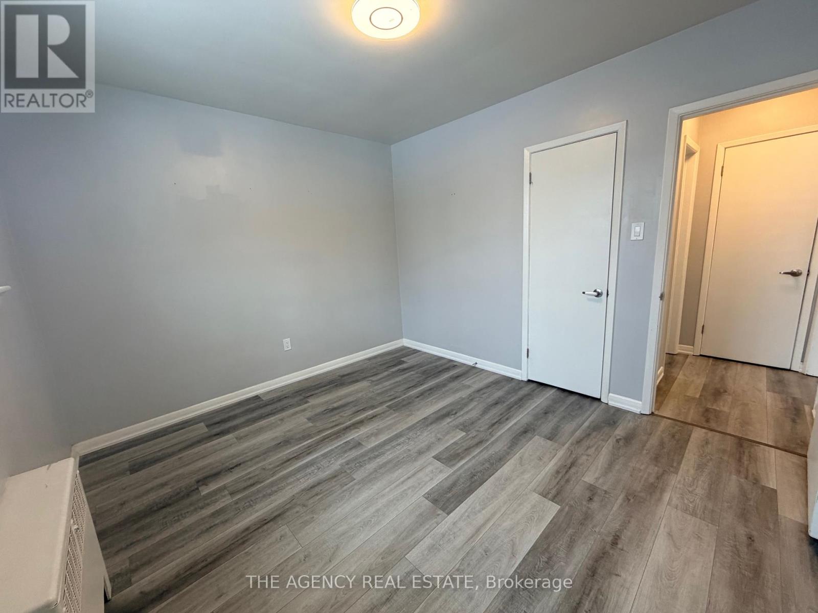 63 Wellington Road, London South, Ontario  N6C 4M7 - Photo 6 - X12803358