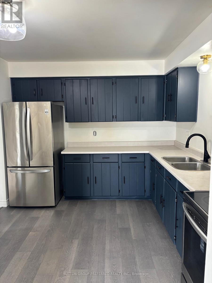 1878 Culver Drive, London East, Ontario  N5V 3K6 - Photo 3 - X12803424