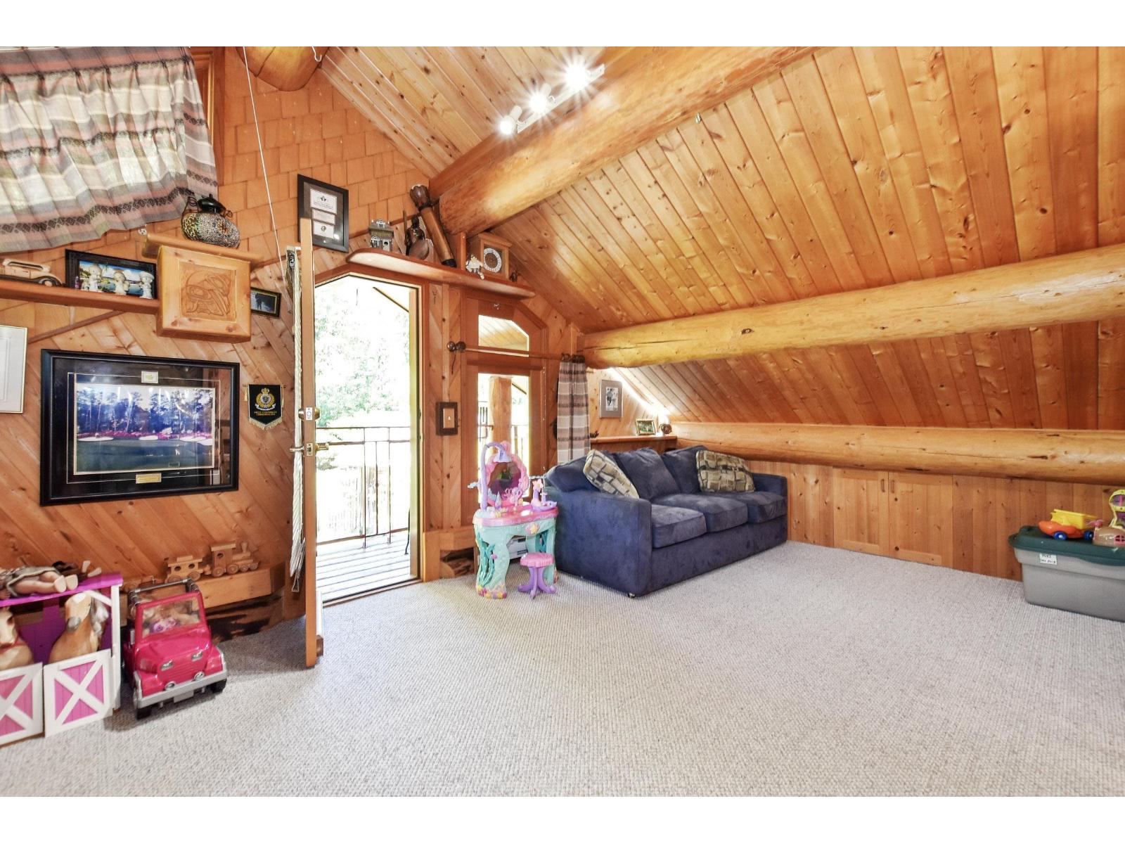 9921 Watt Street, Mission, British Columbia  V2V 0B6 - Photo 16 - R3091695