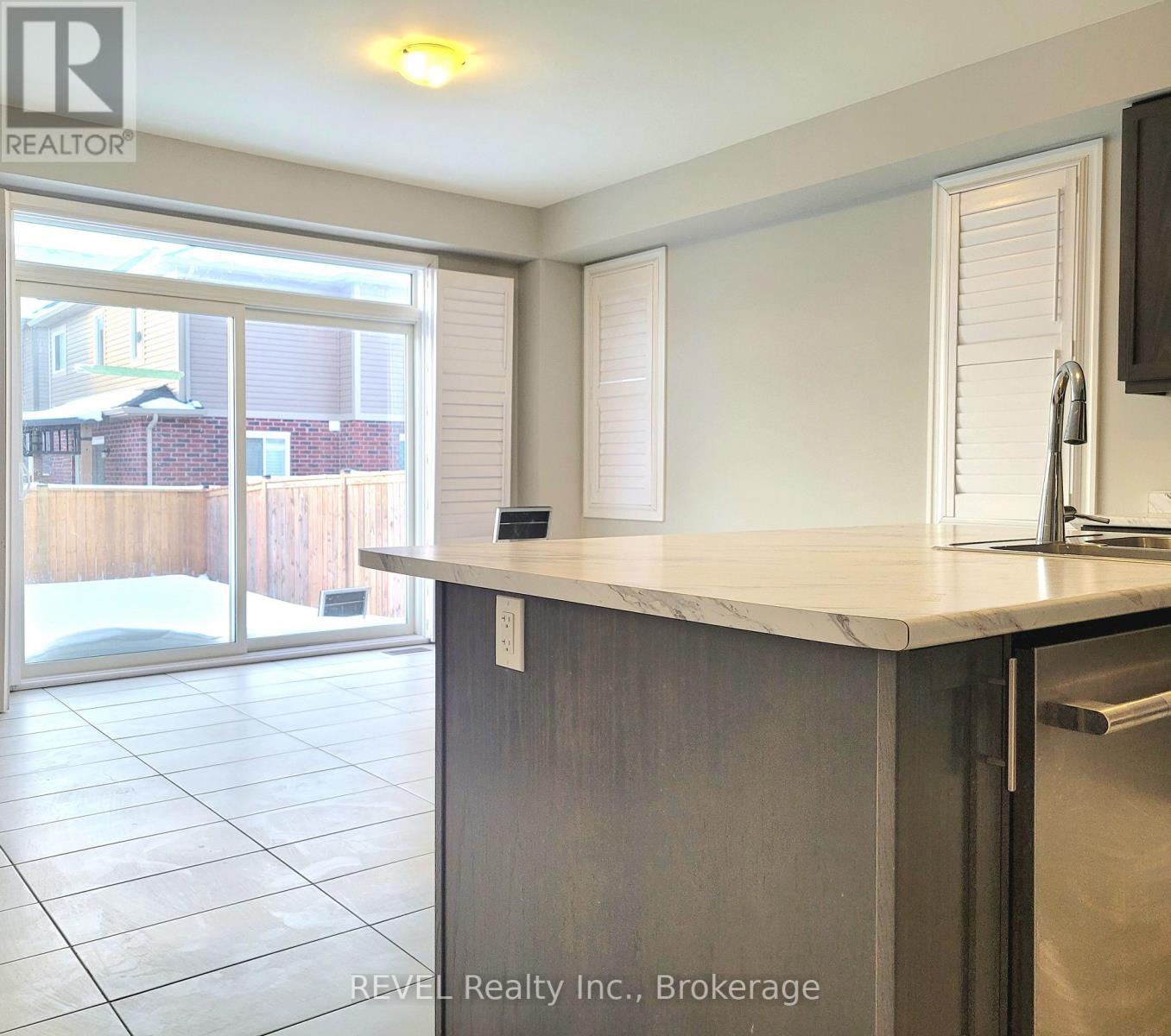 9275 White Oak Avenue, Niagara Falls (Lyons Creek), Ontario  L2G 3P6 - Photo 11 - X12803362