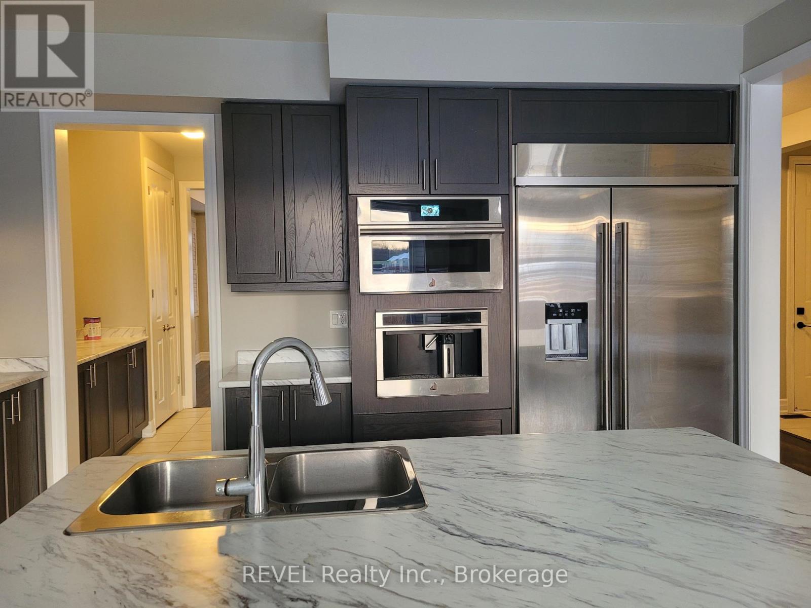 9275 White Oak Avenue, Niagara Falls (Lyons Creek), Ontario  L2G 3P6 - Photo 12 - X12803362